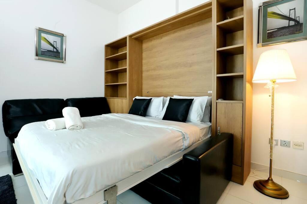 Brown Stone Homes Glamz * Dubai